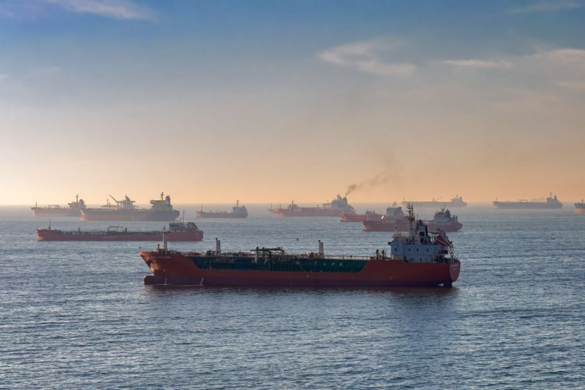 strait of hormuz — Strait of Hormuz Oil Shipping Disrupted