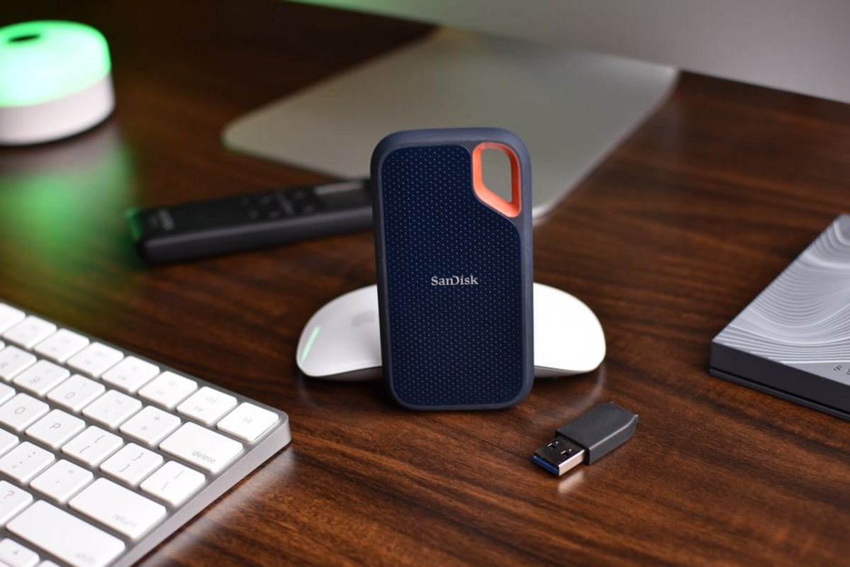 sandisk stock — Sandisk Stock Plunges 54%: What's Next for Investors